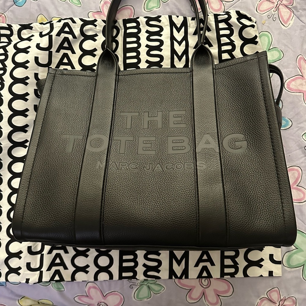 The Leather Large Tote Bag (Black)